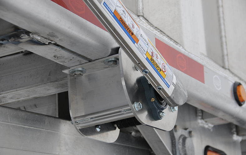 Roll-Rite Under Body Pivot Mount for Trailers