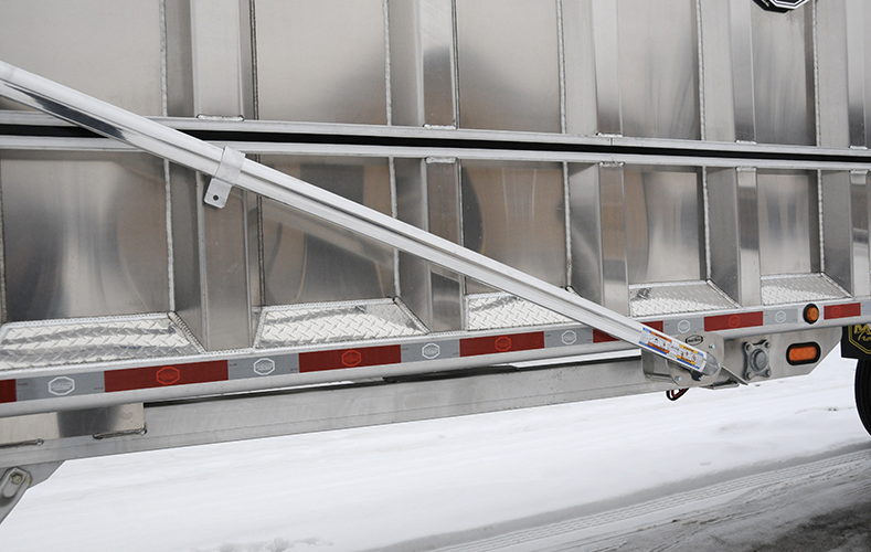 Roll-Rite Under Body Pivot Mount for Trailers